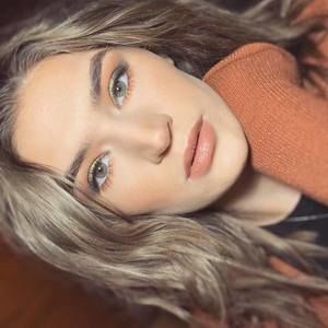 Meet your Posher, Lori lynn